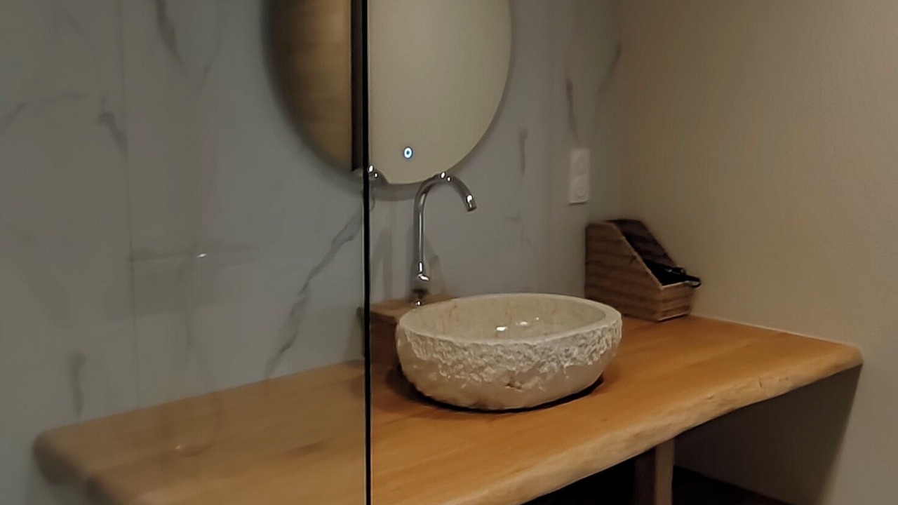 Photo of Bathroom in Castelnau-de-Mandailles