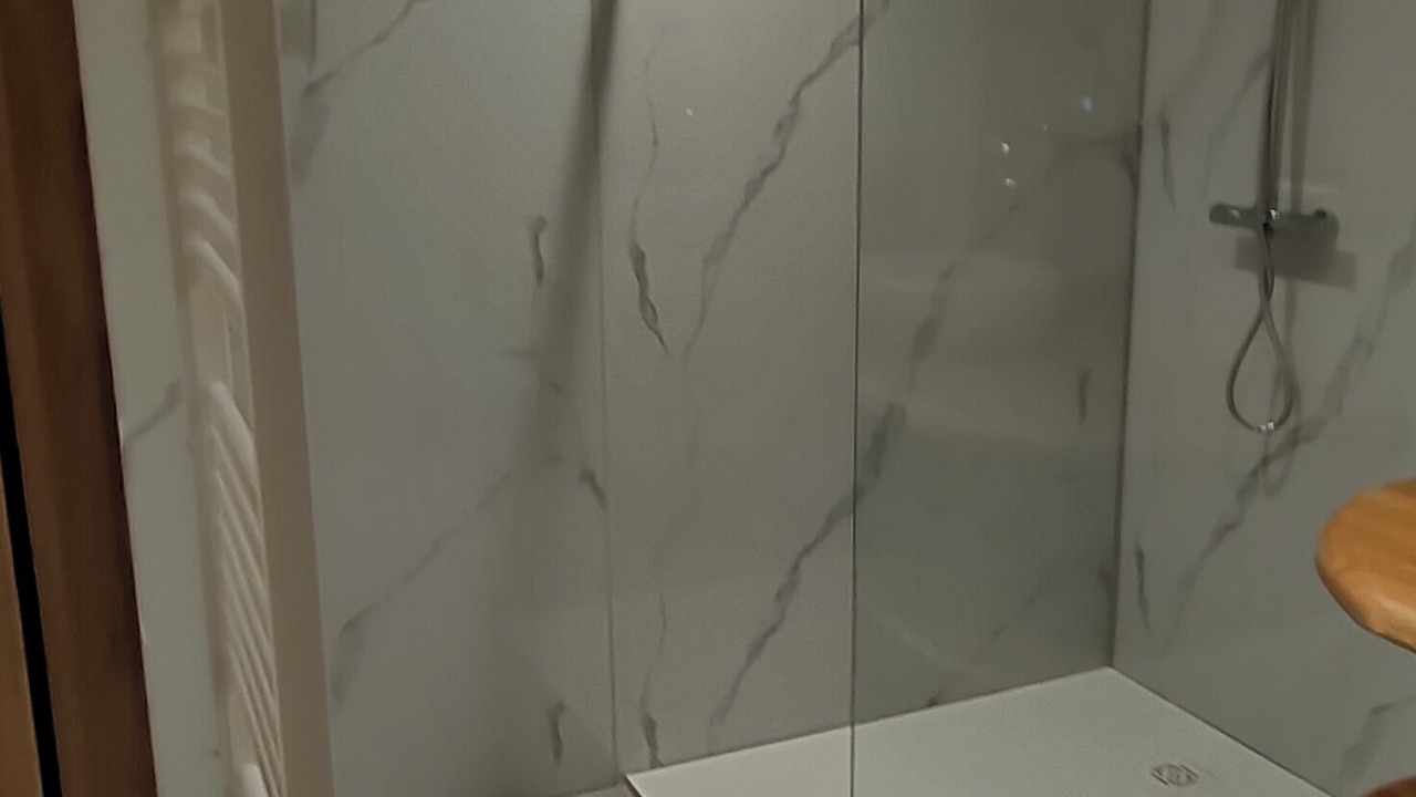 Photo of Bathroom in Castelnau-de-Mandailles