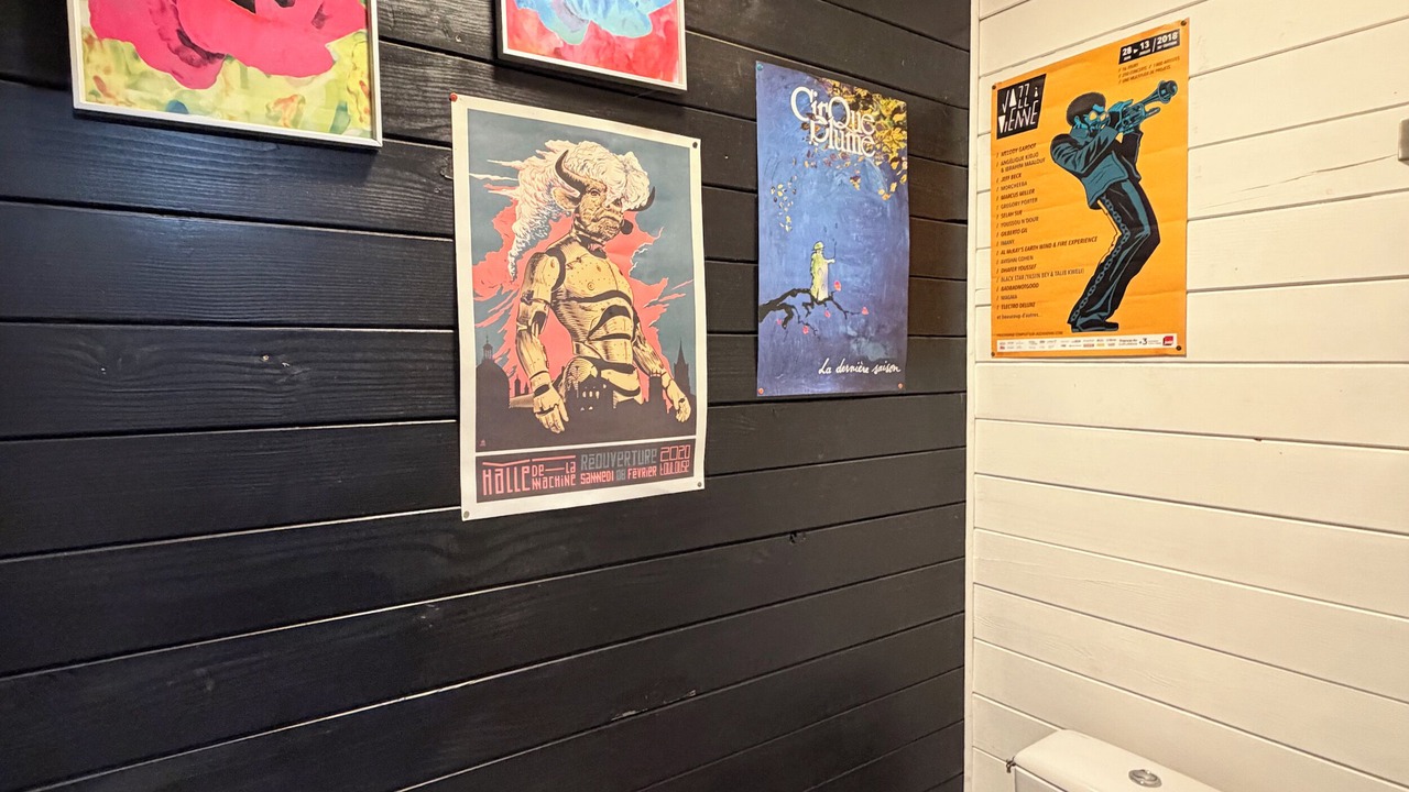 Photo of Bathroom in Pavezin