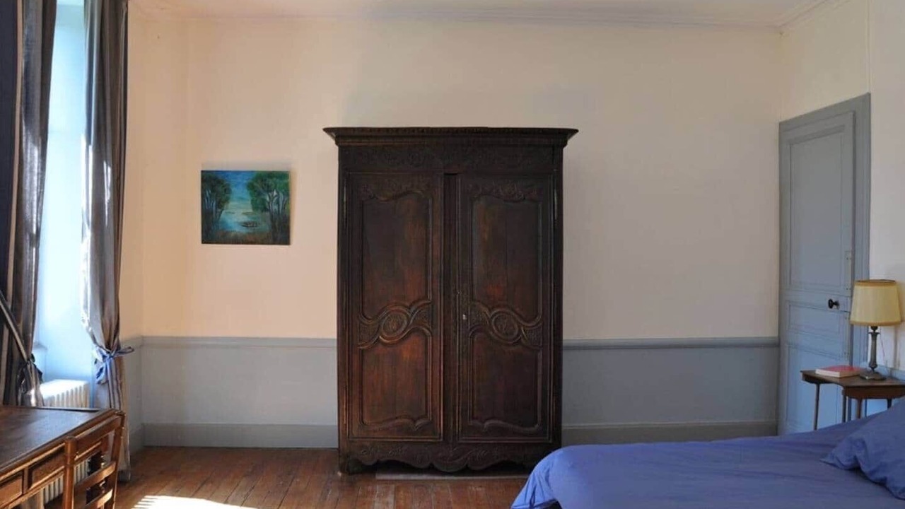 Photo of Bedroom in Vitreux