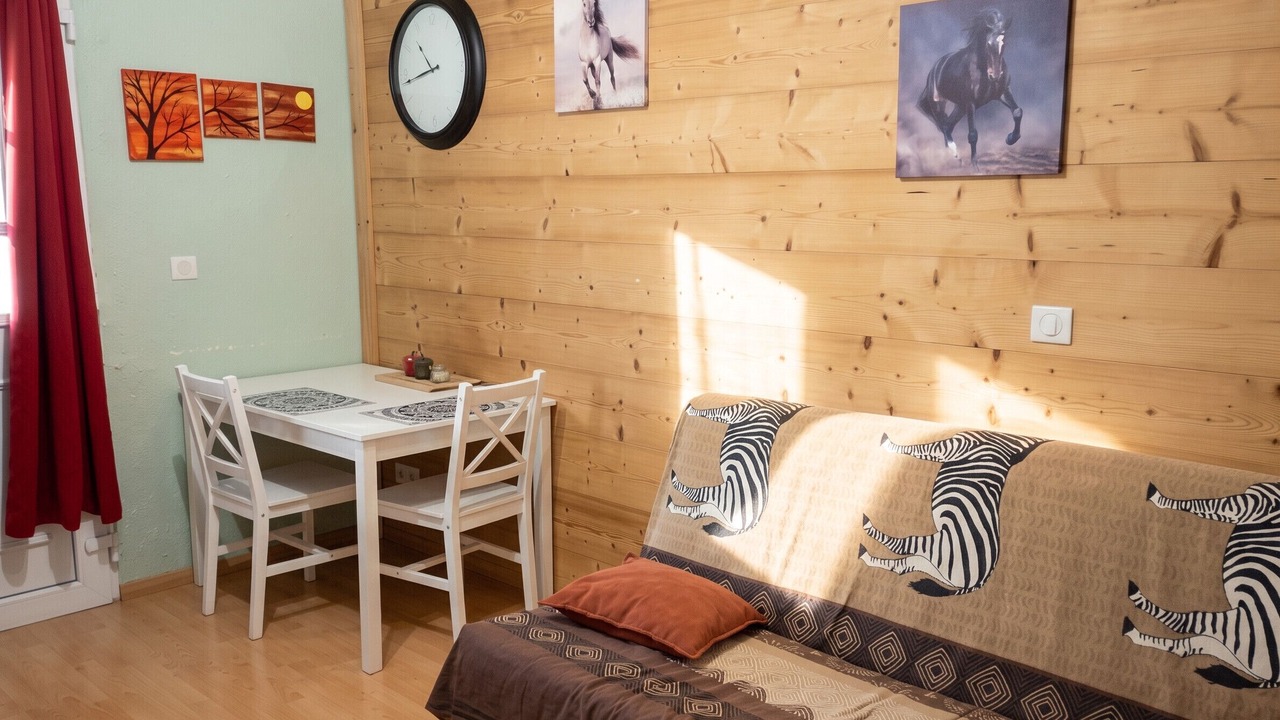 Photo of Livingroom in Bezaudun-sur-Bine