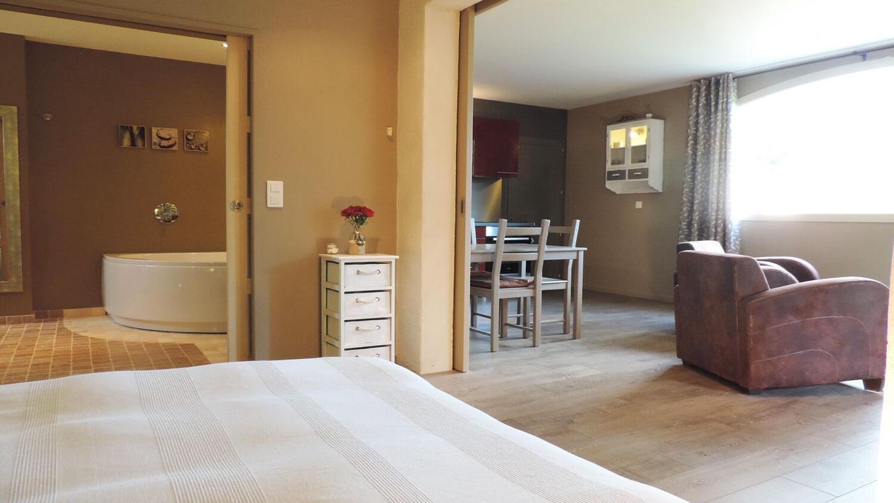 Photo of Bedroom in Mirabel-et-Blacons