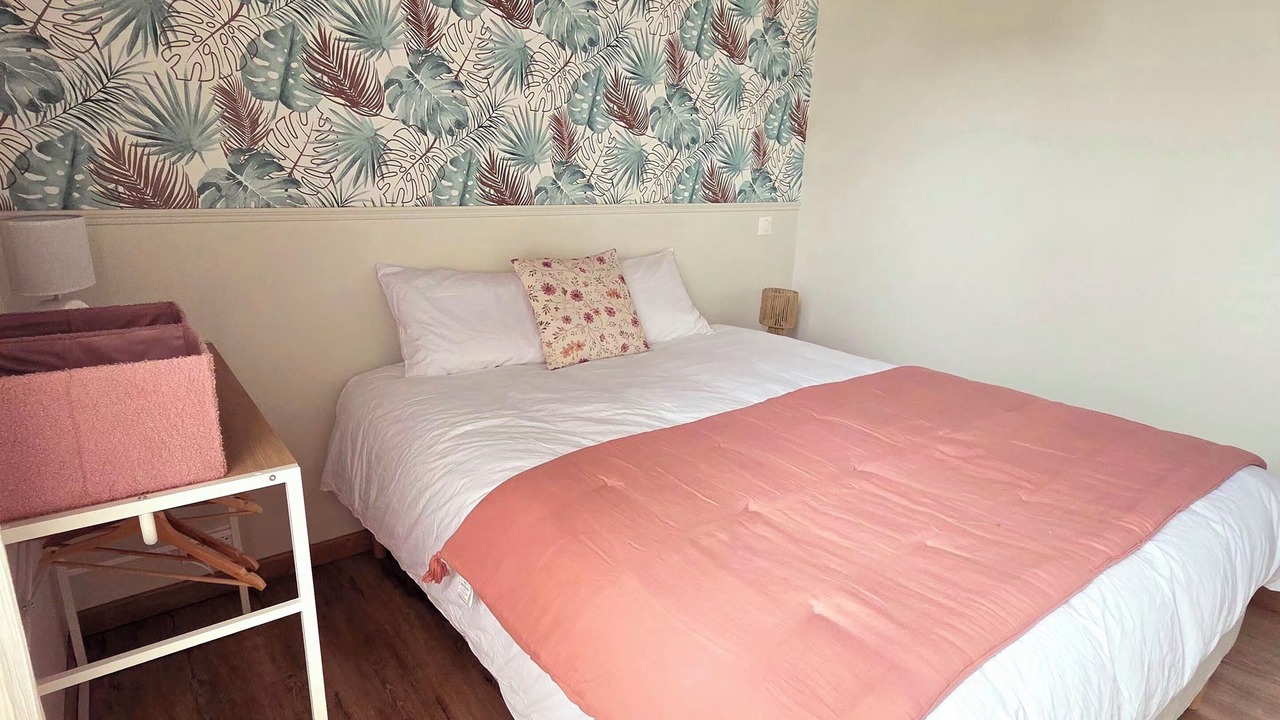 Photo of Bedroom in Lormes
