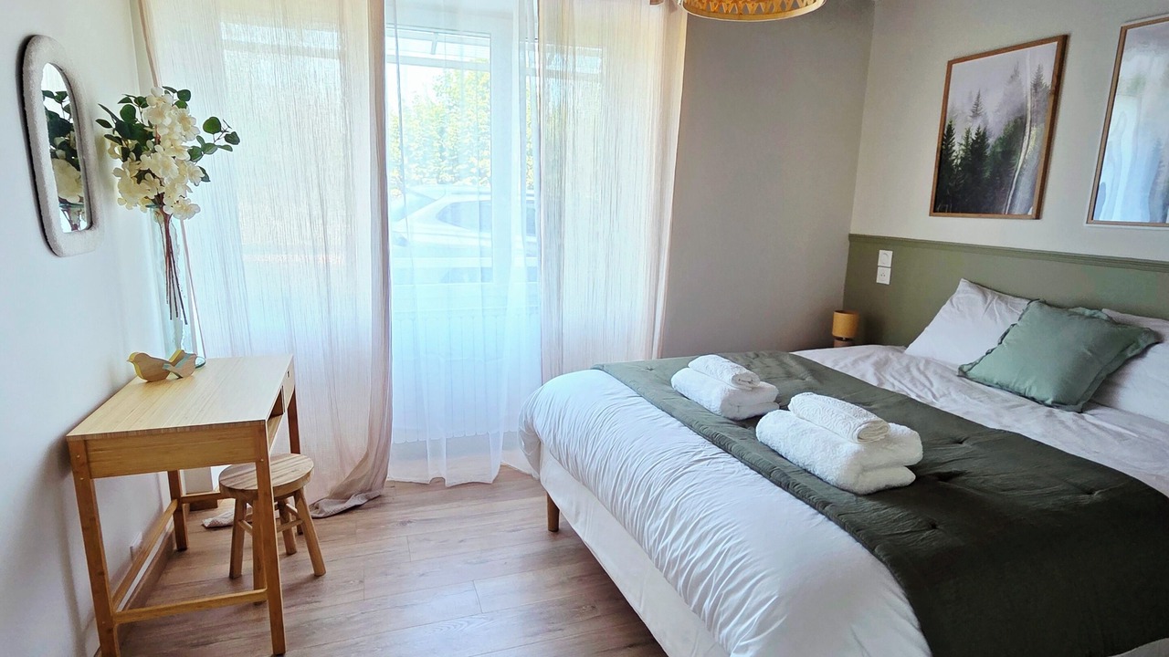 Photo of Bedroom in Lormes