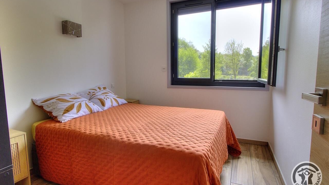 Photo of Bedroom in Bourg-de-Thizy