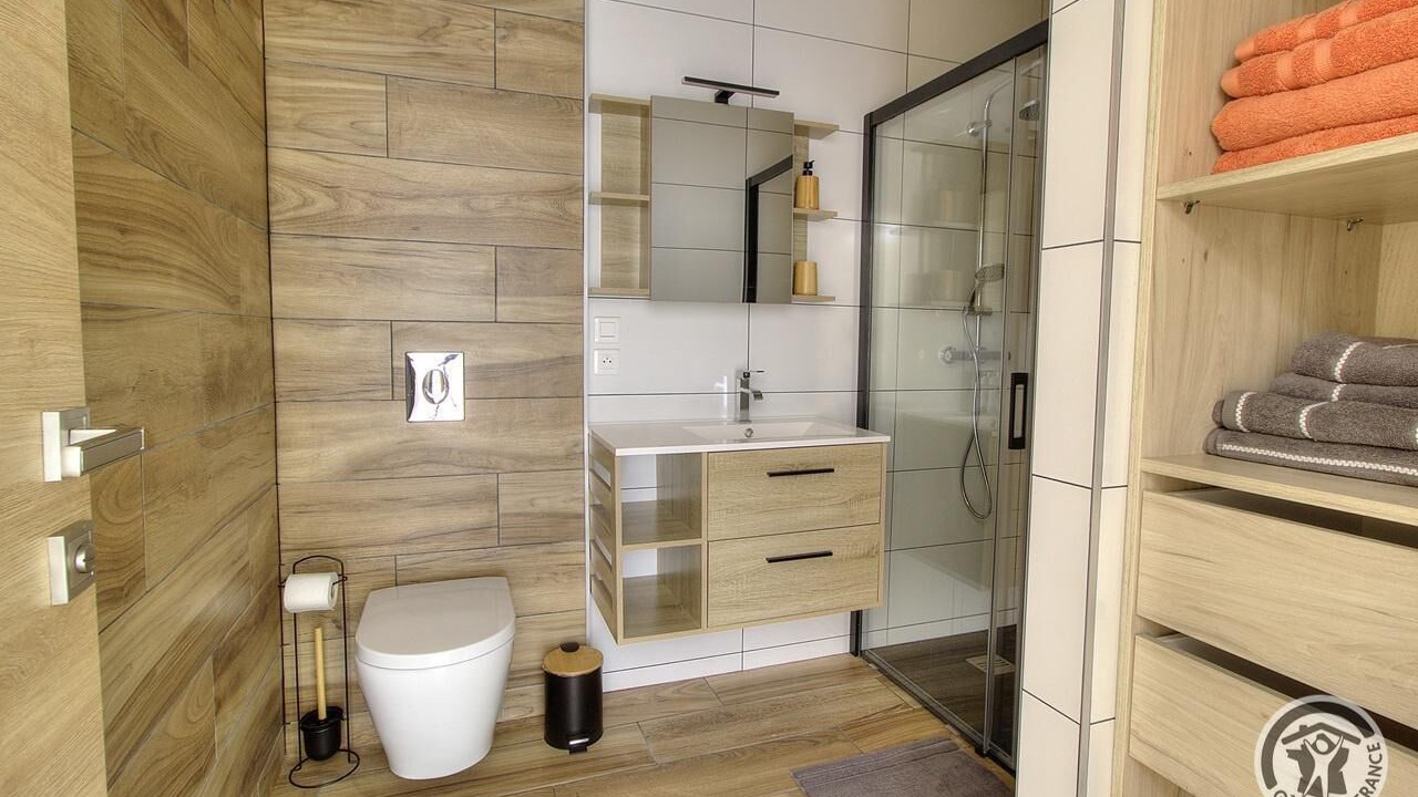 Photo of Bathroom in Bourg-de-Thizy