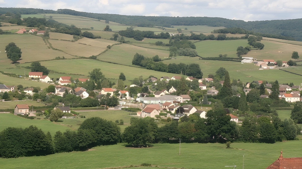 Photo of Others in Saint-Symphorien-de-Marmagne