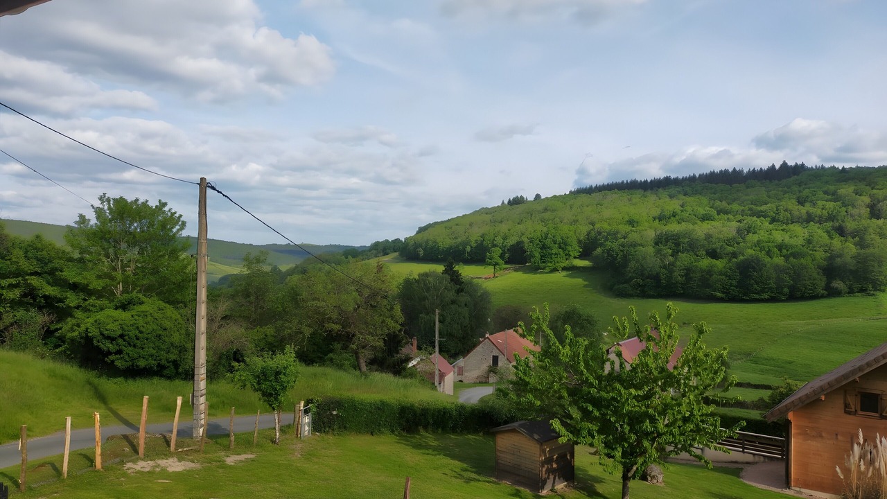 Photo of Outdoor in Saint-Symphorien-de-Marmagne