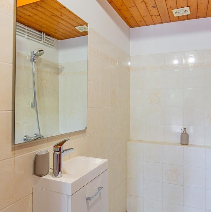 Photo of Bathroom in Prisse