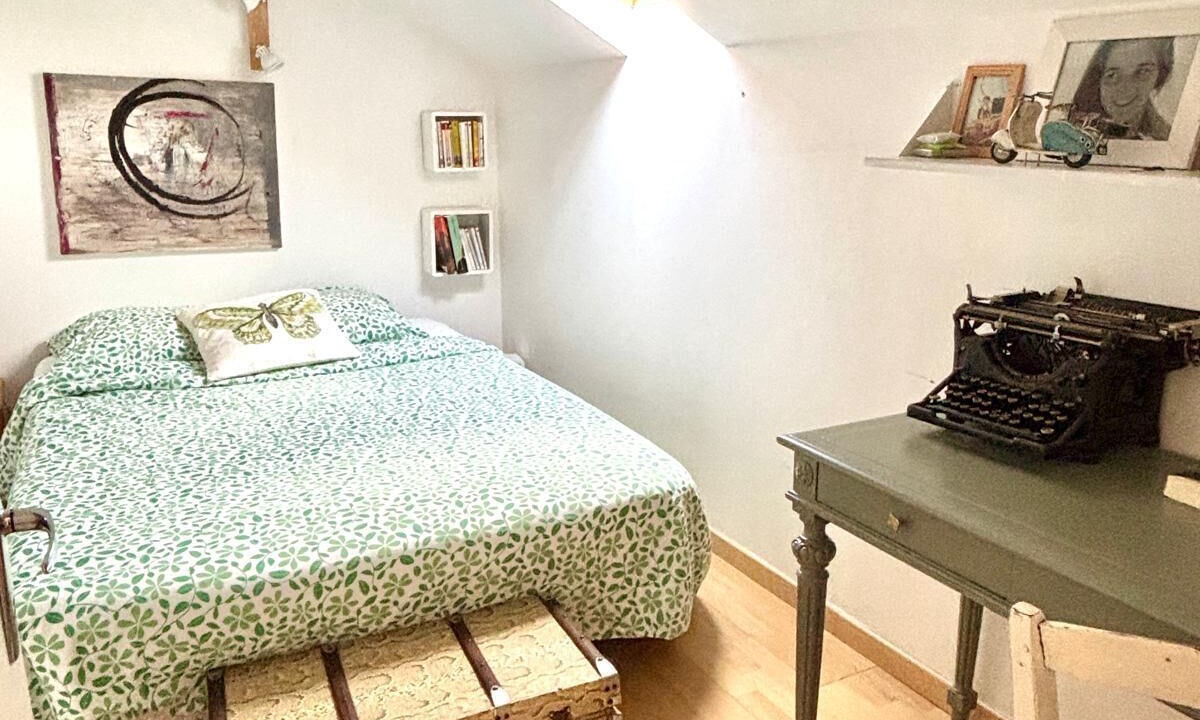 Photo of Bedroom in Ecuisses