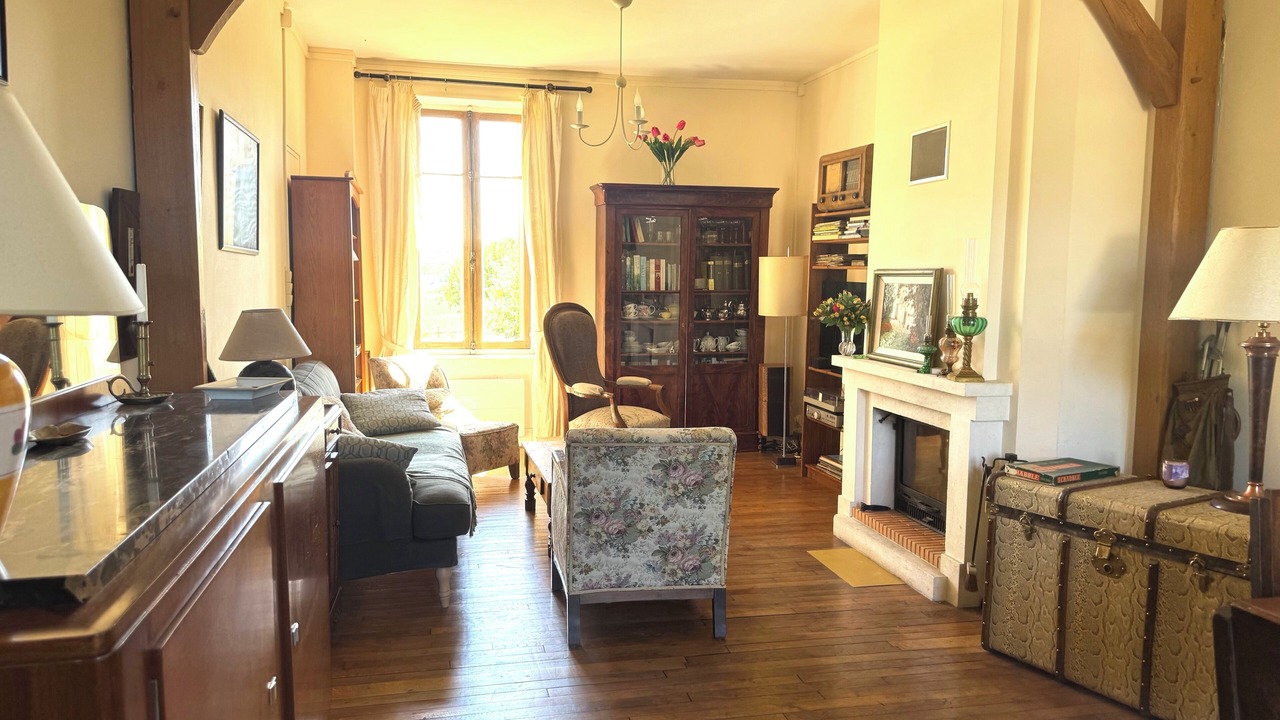 Photo of Livingroom in Ecuisses