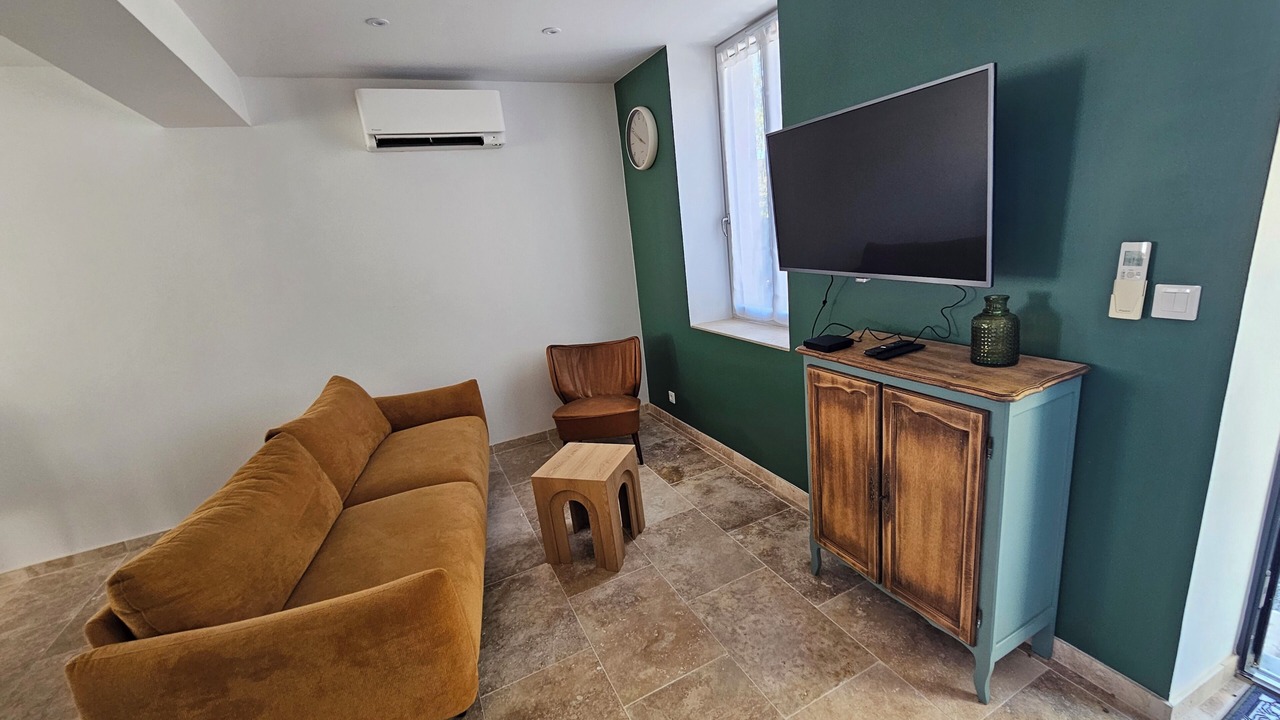 Photo of Livingroom in Bourbon-Lancy