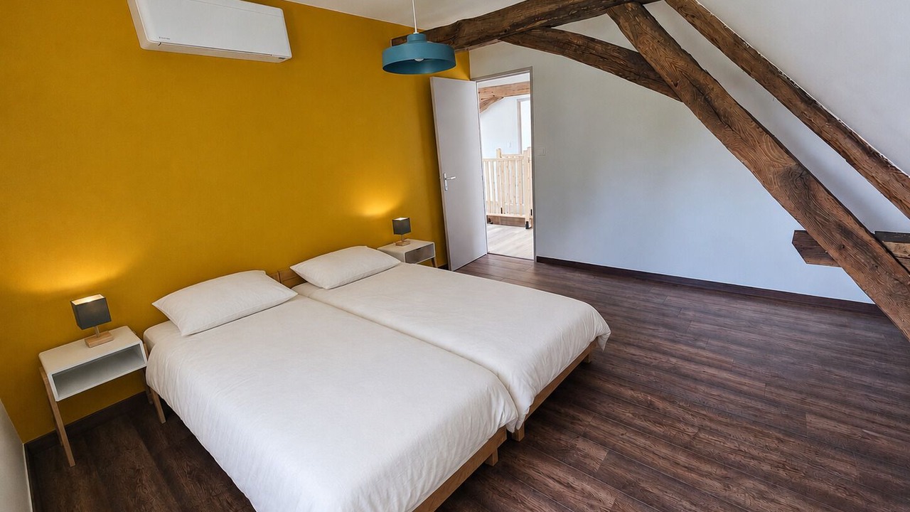 Photo of Bedroom in Bourbon-Lancy