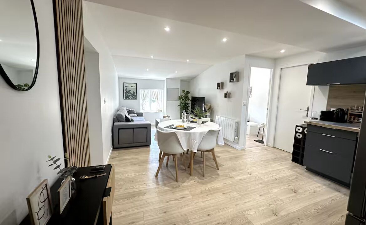 Photo of Livingroom in Macon