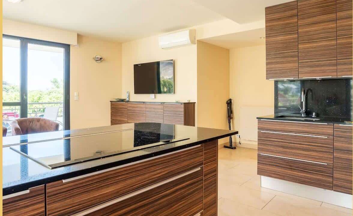 Photo of Kitchen in Etrembieres