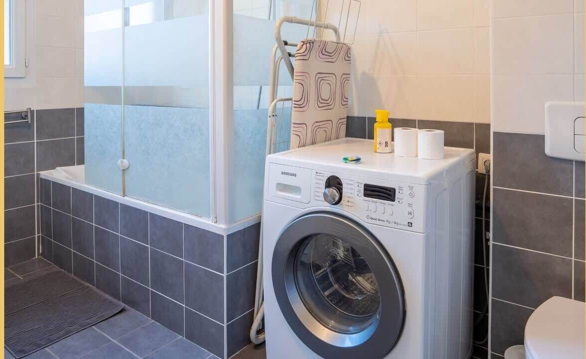 Photo of Bathroom in Etrembieres