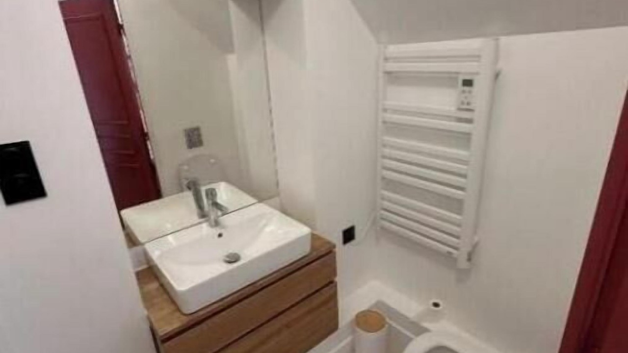 Photo of Bathroom in Escolives-Sainte-Camille