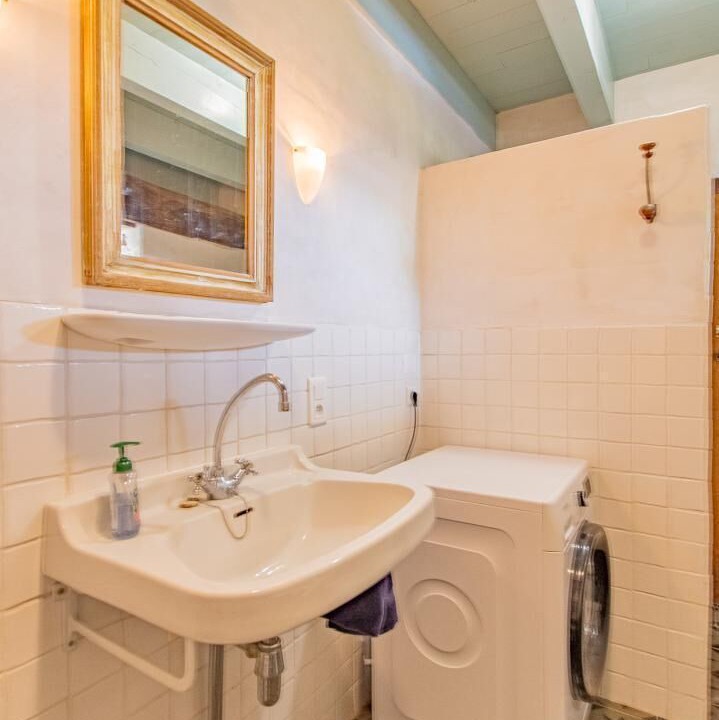 Photo of Bathroom in Mary