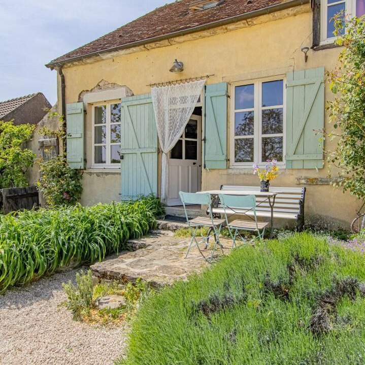 Photo of Outdoor in Mary