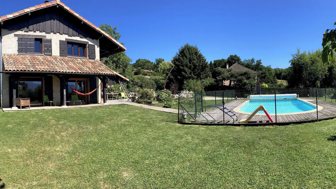 Photo of Outdoor in Herbeys