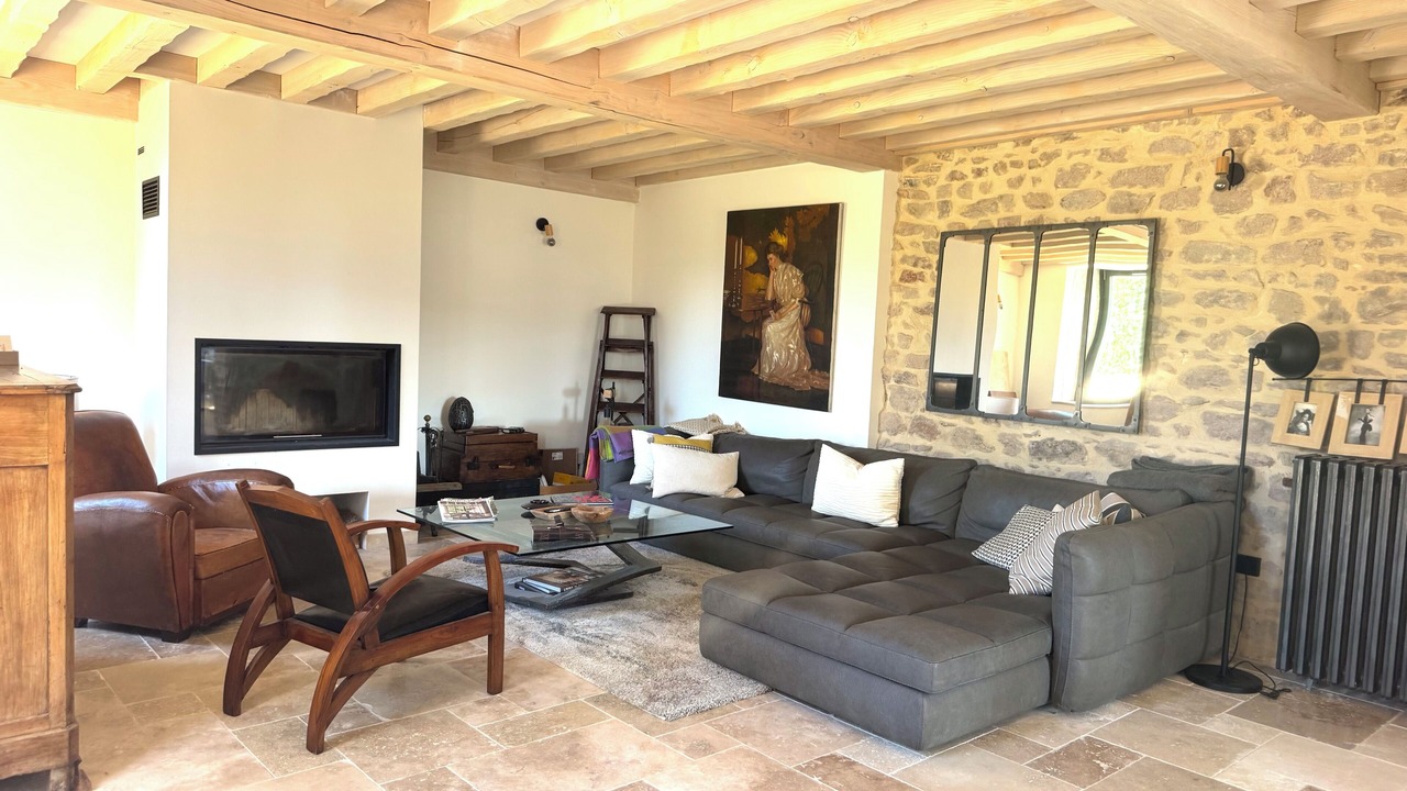 Photo of Livingroom in Ecuisses