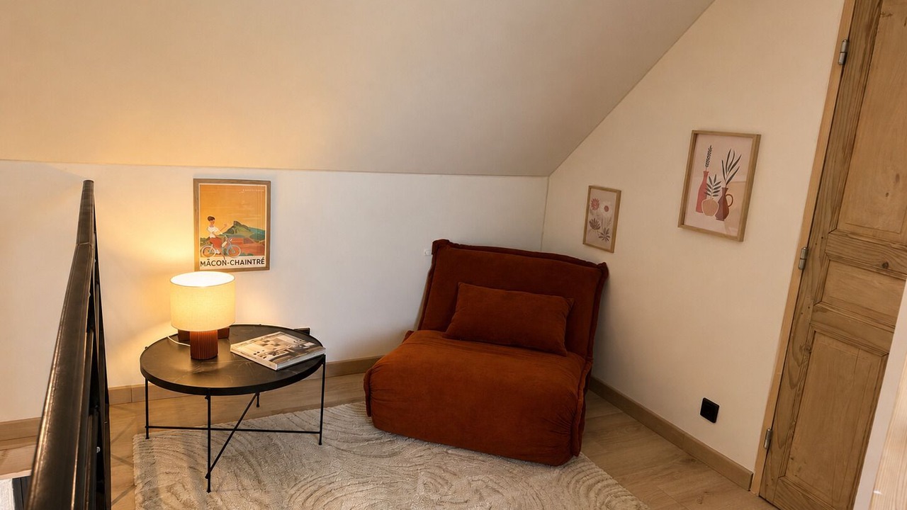 Photo of Livingroom in Ecuisses