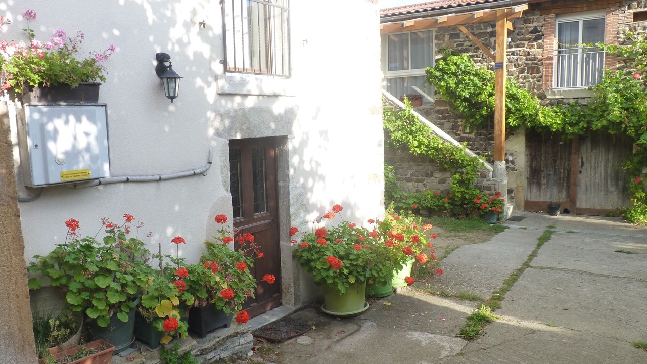 Photo of Outdoor in Teilhard