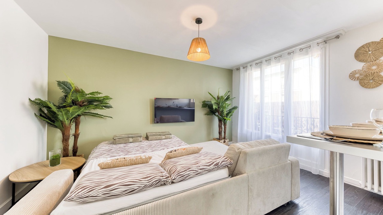 Photo of Bedroom in Nogent Village