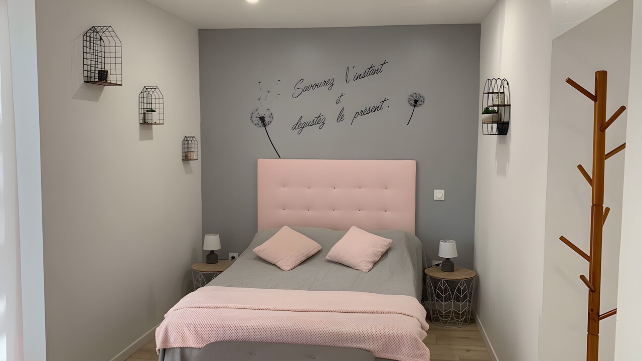 Photo of Bedroom in Bourdeaux