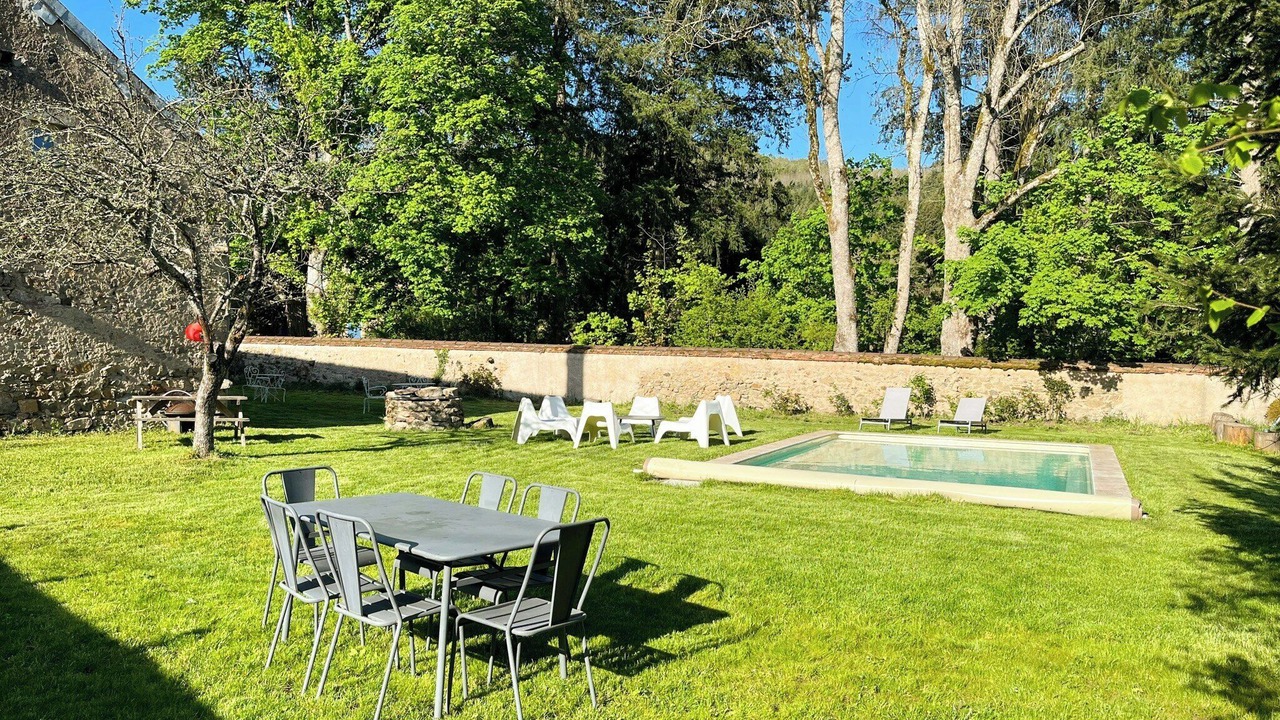 Photo of Outdoor in Lucenay-l'Eveque