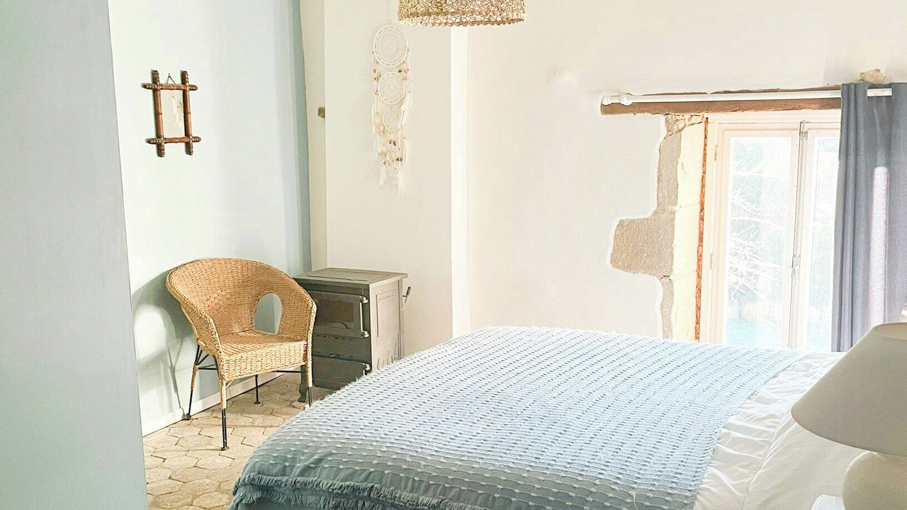 Photo of Bedroom in Lucenay-l'Eveque