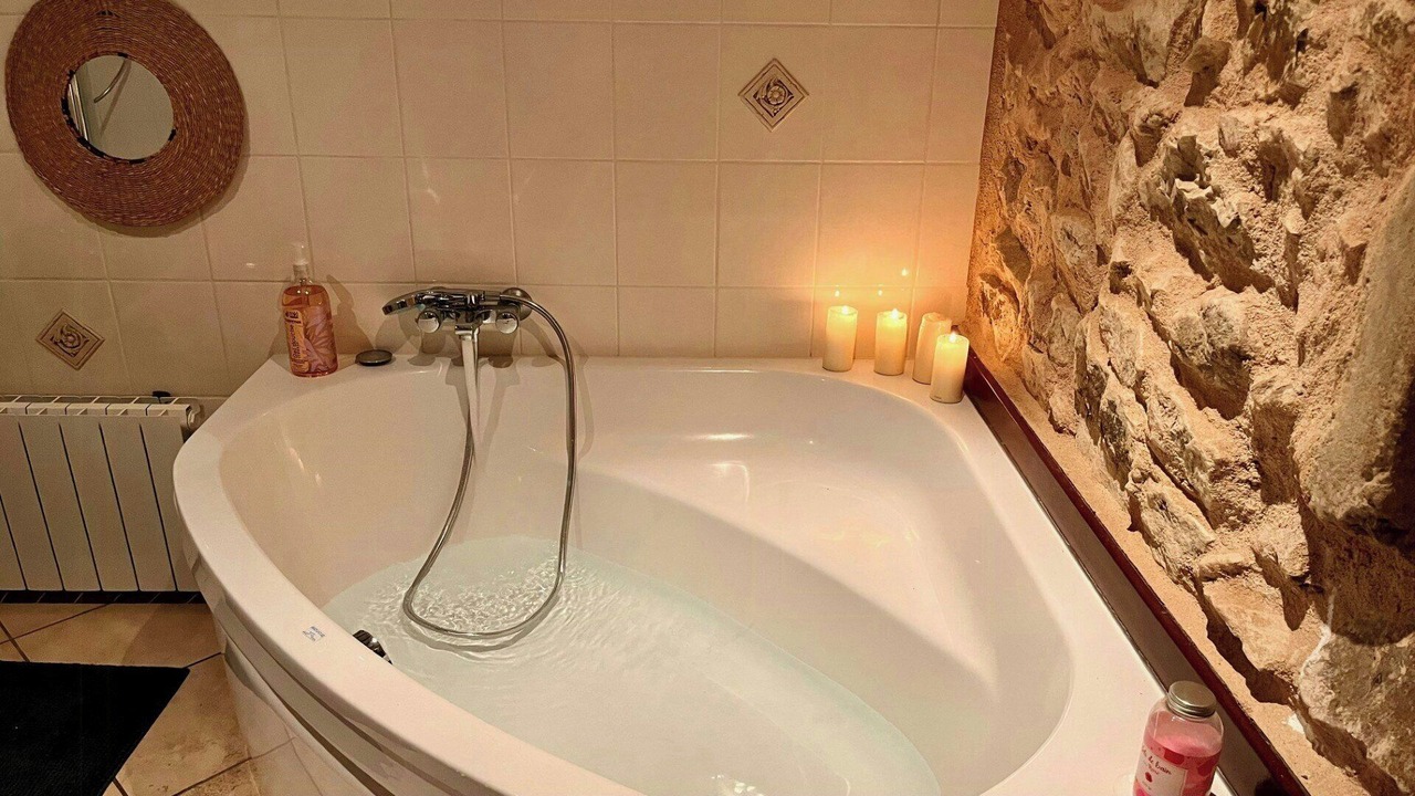 Photo of Bathroom in Lucenay-l'Eveque
