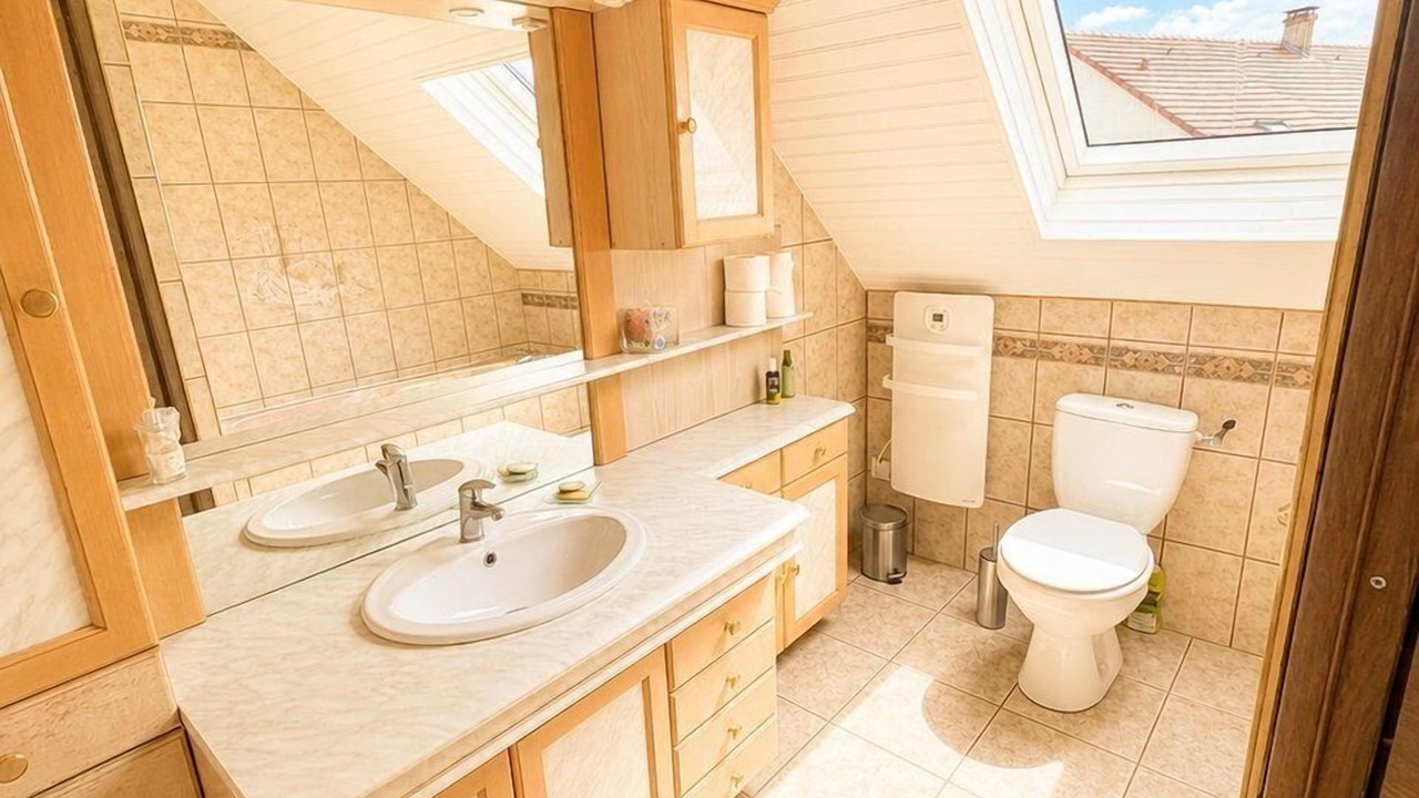 Photo of Bathroom in Saint-Jean-de-Beauregard