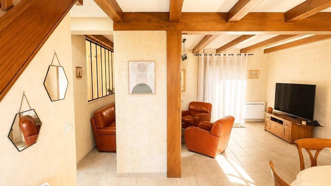 Photo of Livingroom in Saint-Jean-de-Beauregard