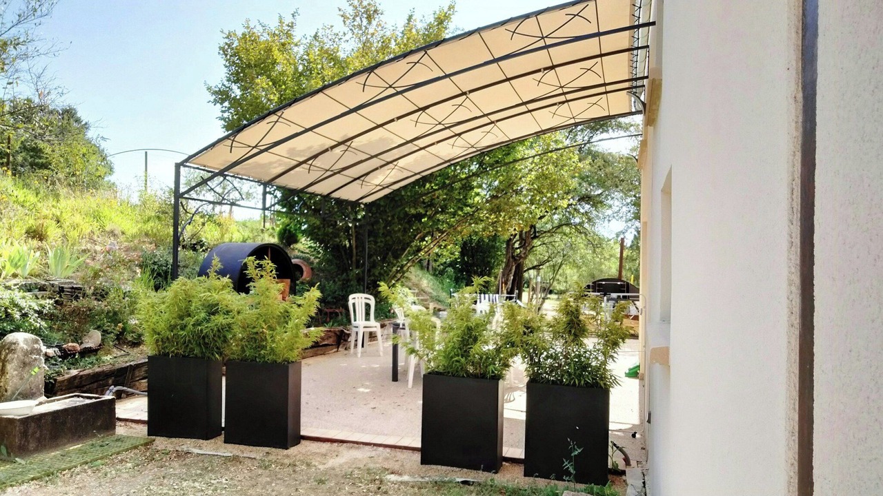 Photo of Patio Balcony in Villes-sur-Auzon