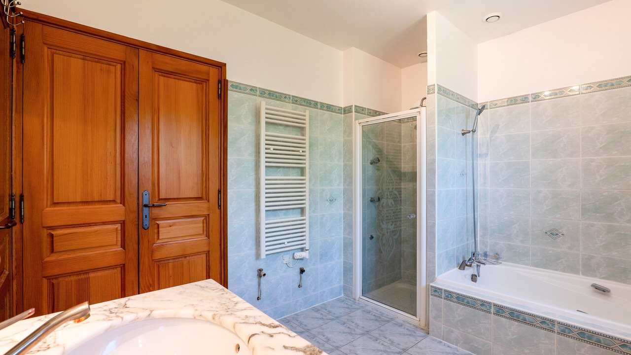 Photo of Bathroom in Labegude
