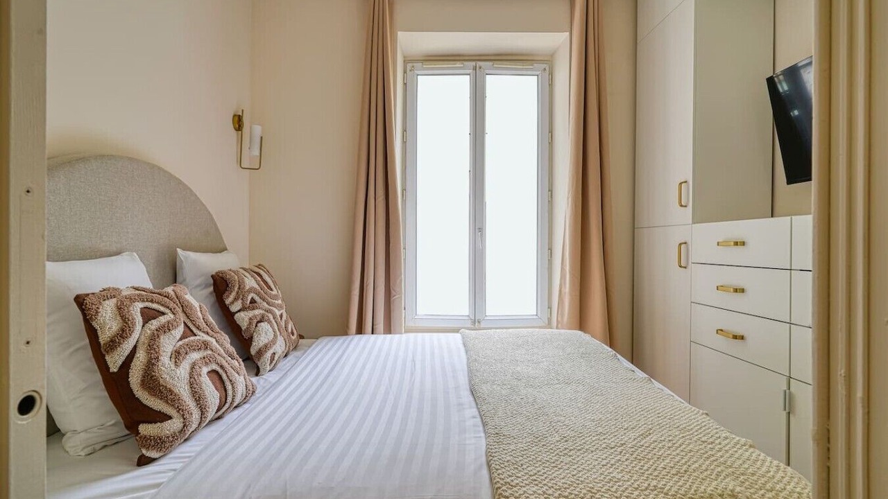 Photo of Bedroom in Saint-Mande