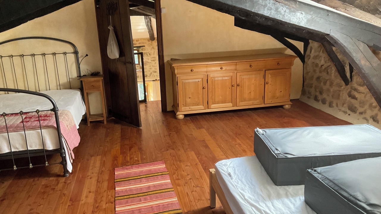 Photo of Bedroom in Saint-Julien-Labrousse