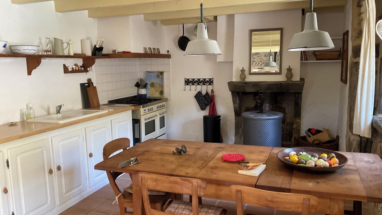 Photo of Kitchen in Saint-Julien-Labrousse