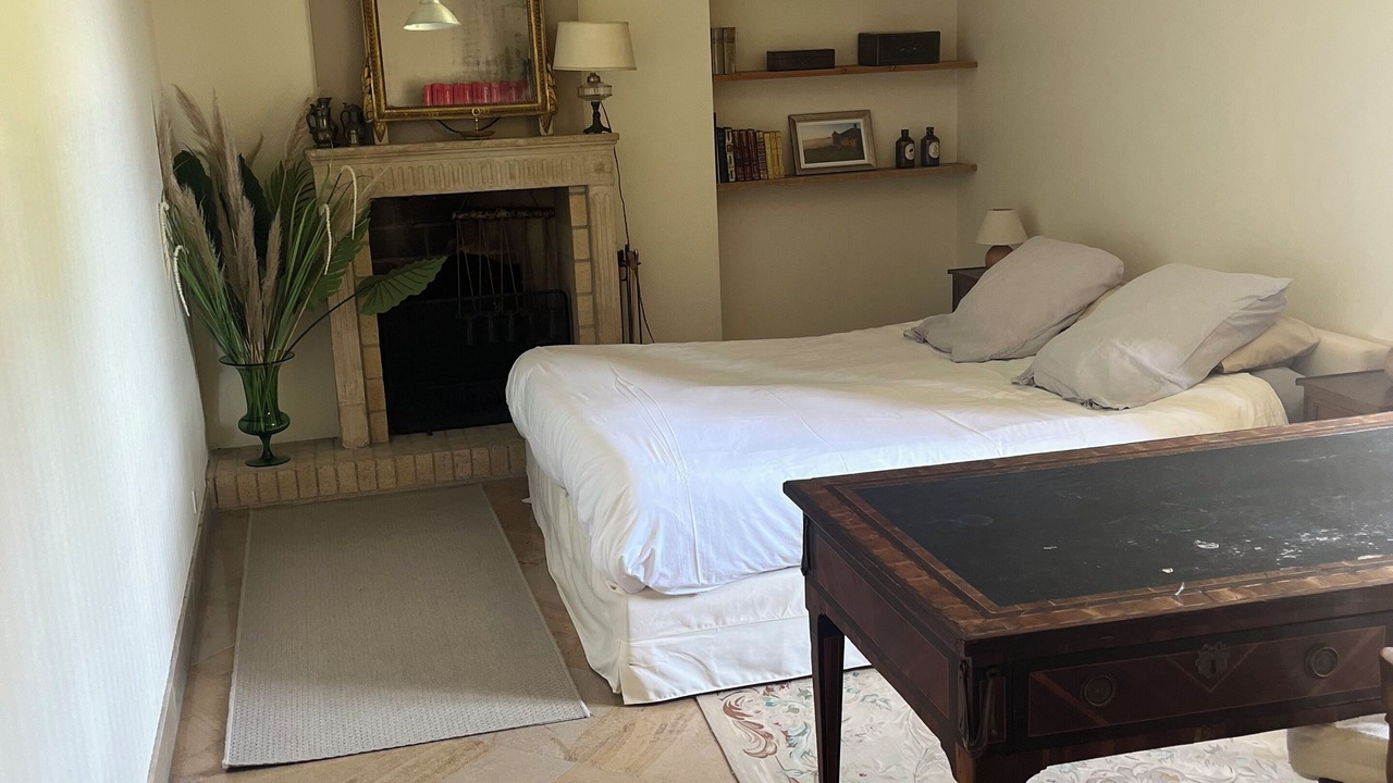 Photo of Bedroom in Jalogny