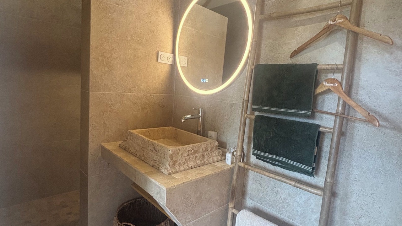 Photo of Bathroom in Angervilliers