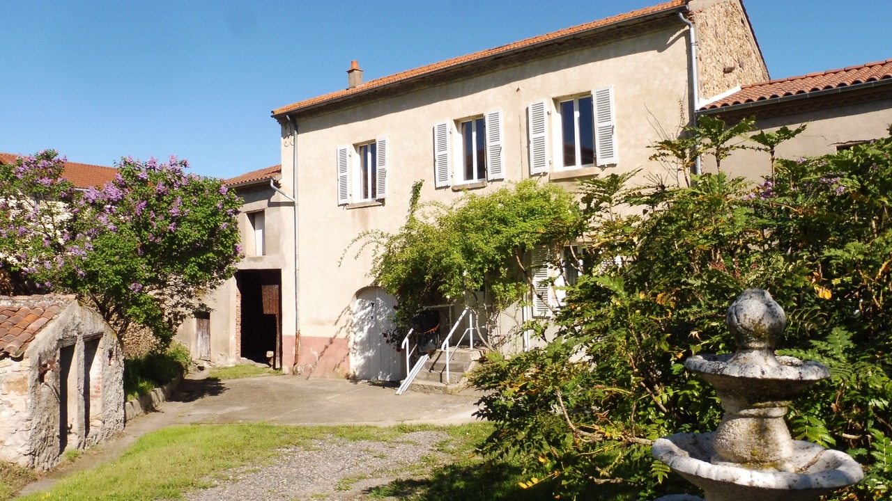 Photo of Outdoor in Auzat-la-Combelle