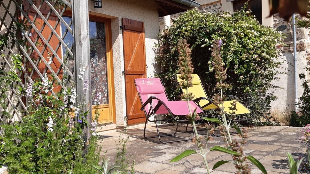 Photo of Patio Balcony in Saint-Romain-de-Popey
