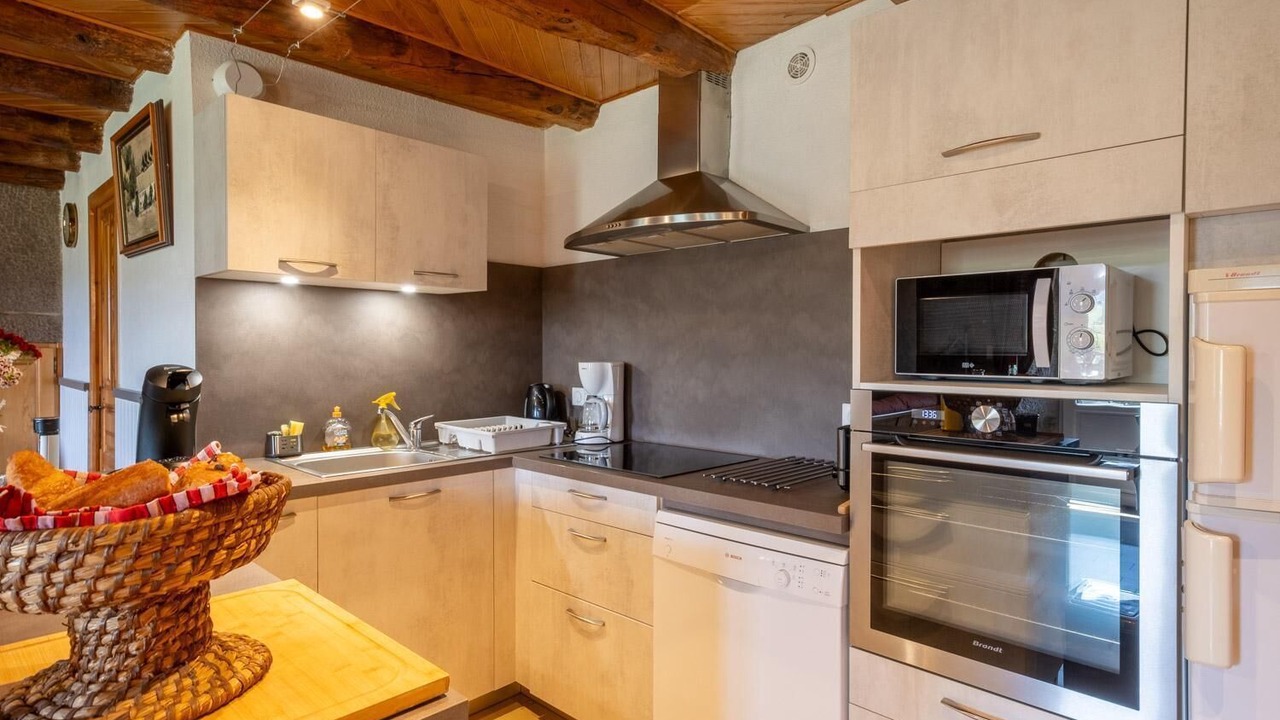 Photo of Kitchen in Peyre-en-Aubrac
