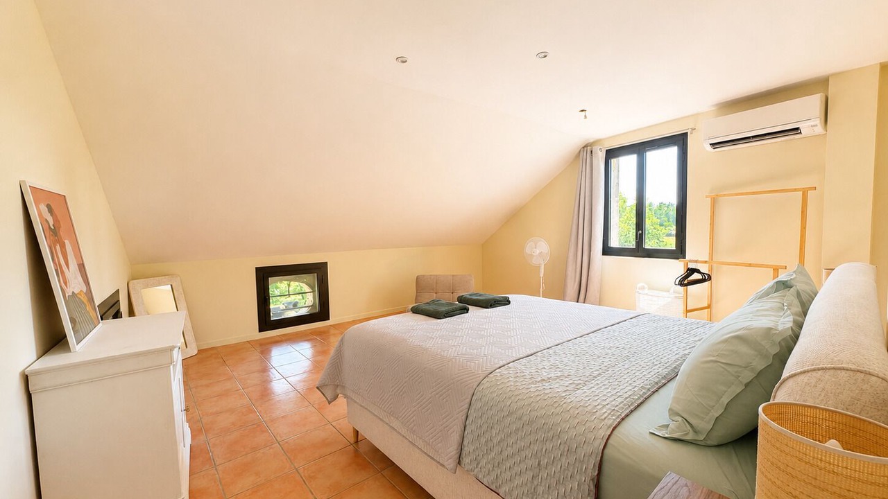 Photo of Bedroom in Mornas