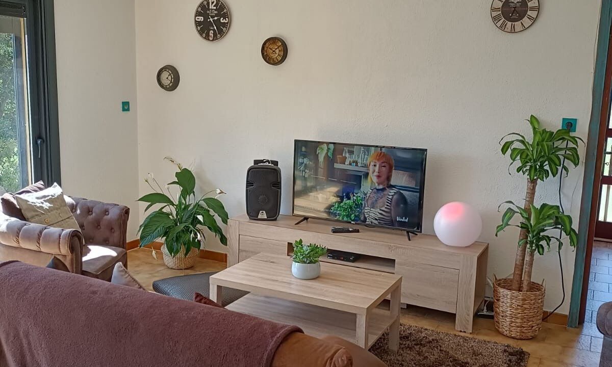 Photo of Livingroom in Puget