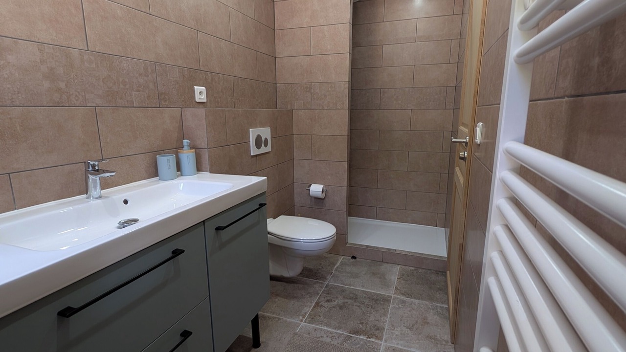 Photo of Bathroom in Corancy