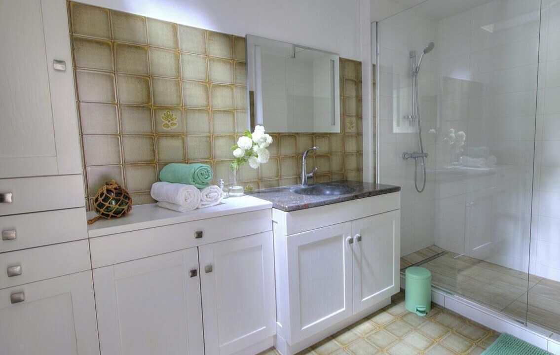 Photo of Bathroom in Regnie-Durette