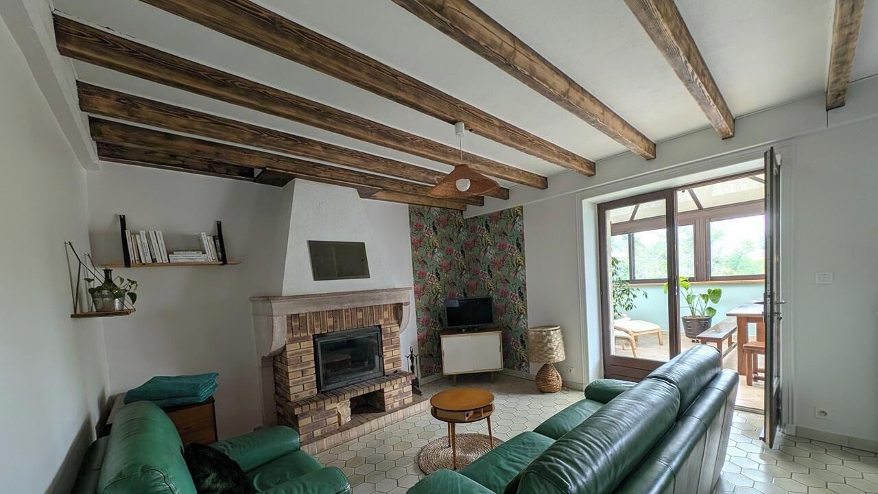 Photo of Livingroom in Regnie-Durette