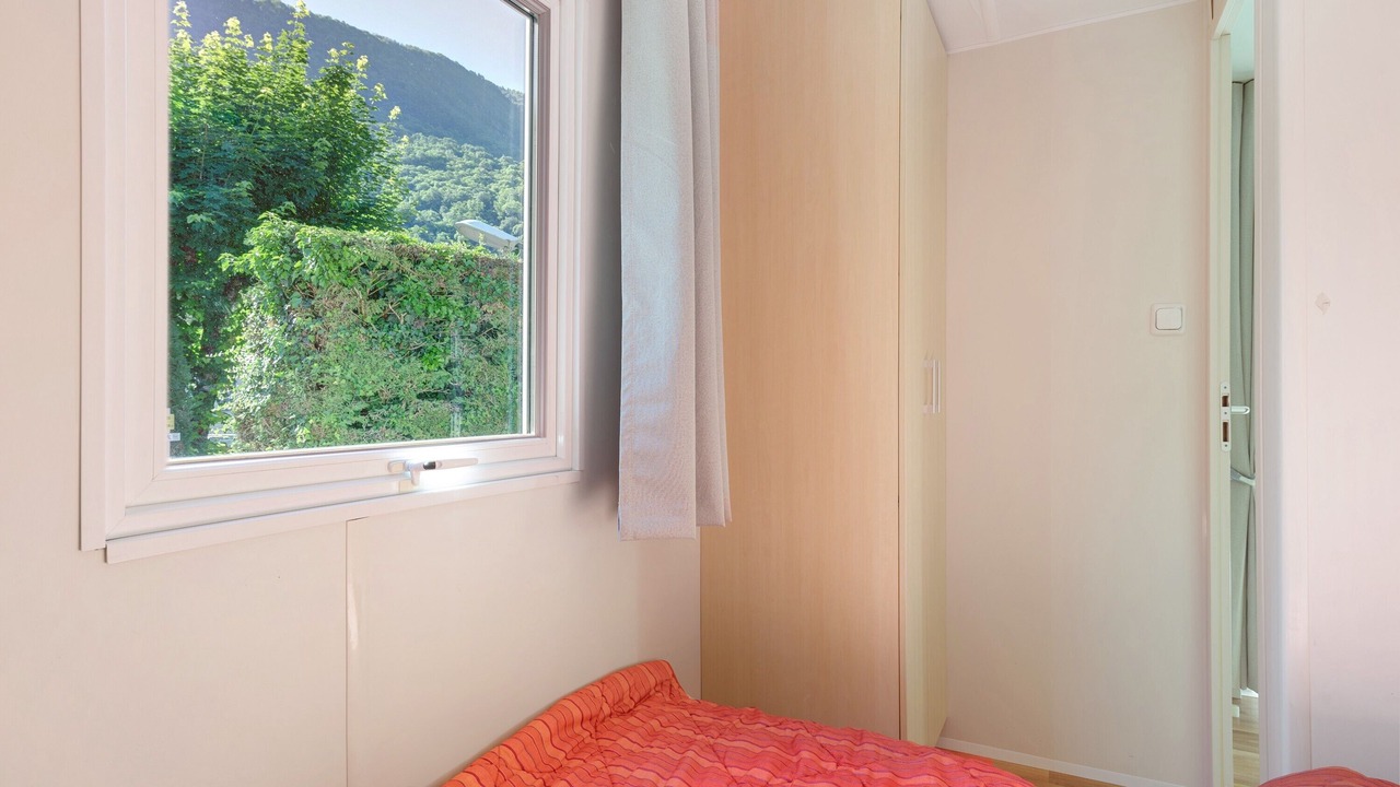 Photo of Bedroom in Vaulnaveys-le-Bas